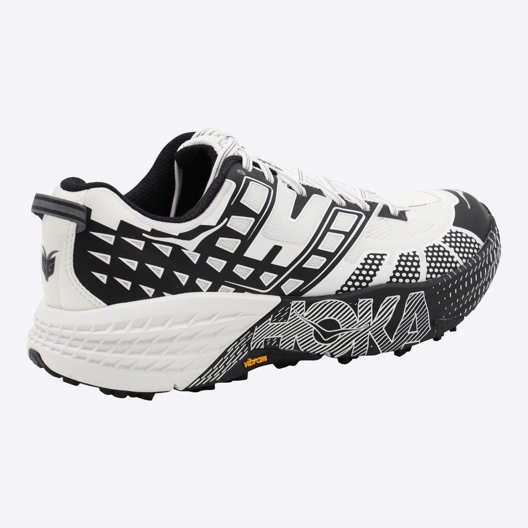 Hoka One One Sneakers - BLACK / FROST | b51558676040a44096e4689844410c2a00aafd0d