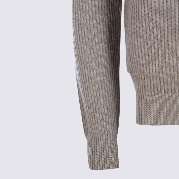 Lardini Sweaters - Light and natural | 6de10a16d9eeeafd9f5b5c327bdeef9068542ae7