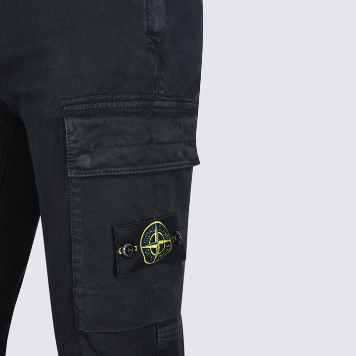 Stone Island Trousers - Blacks and greys | 115520427f5961b06641f2de5580da996360198b