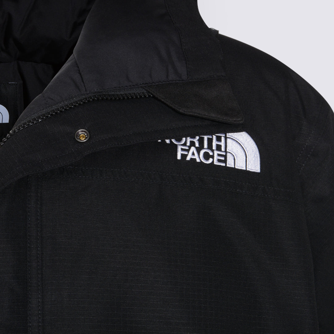 The North Face Coats - Blacks and greys | c053d30c6253018b29b753406f04e380fc52e363