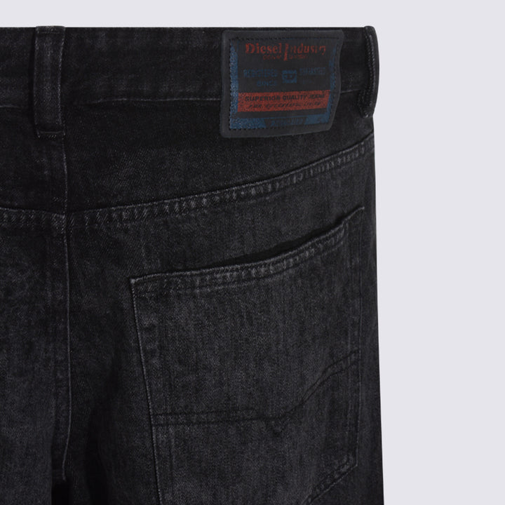 Diesel Jeans - Blacks and greys | 9774fc22a1a1a61f2de07a99189059345978a41e