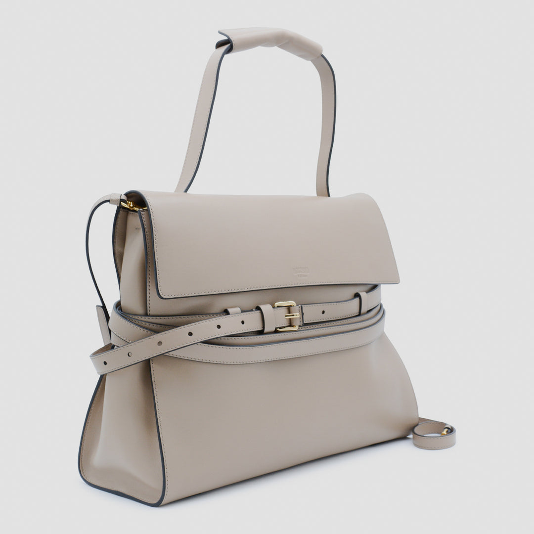 Moschino Bags - Light and natural | bc58cb37ce599d8856c6ce9553f9f1931a172f79