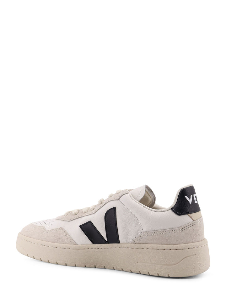 Veja Sneakers - Chiari e Naturali | 87fe990a59668e714e251ec62079d744c3104052