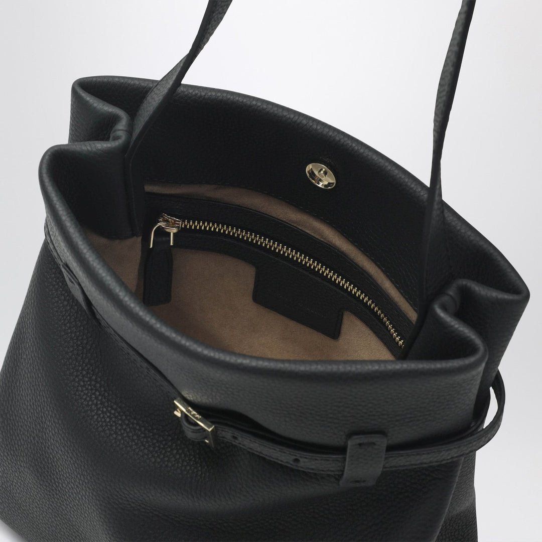 Manu Atelier Apparel & Accessories - Nero | 1ad900fa86d86a9fabeb614d660d291120e0784f