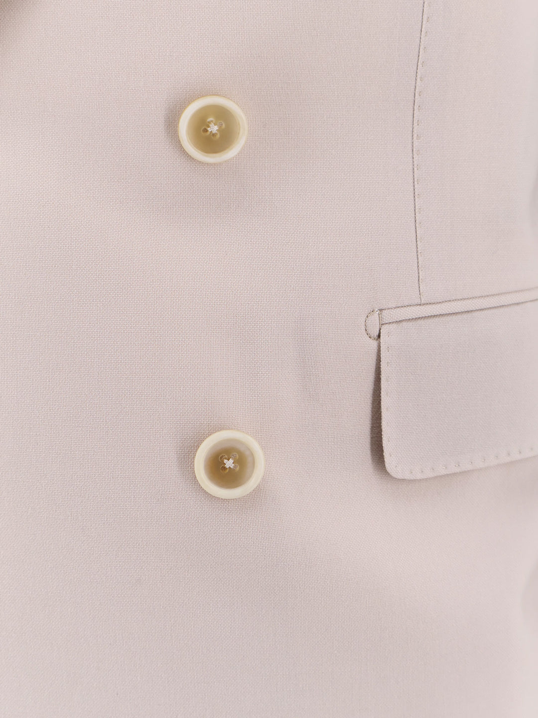 Tom Ford Clothing - Light and natural | 737987e04c7b7af8c5ff14037e452707bf2d80f1