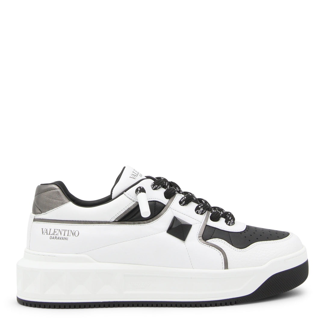 Valentino Garavani Sneakers - Light and natural | d515fb21f05df4e8e2e978481c261e424fc7d9a2