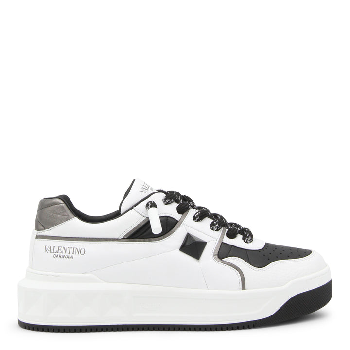 Valentino Garavani Sneakers - Light and natural | d515fb21f05df4e8e2e978481c261e424fc7d9a2