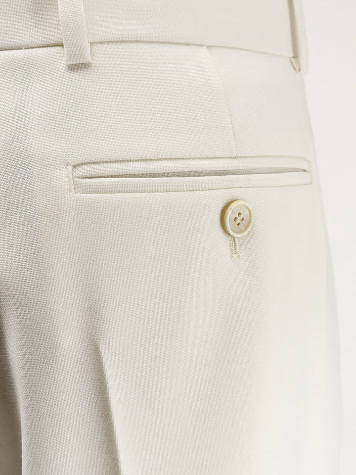 Givenchy  - Light and natural | f81bd0a42ad0390c524eda2f616f41fb64603f49