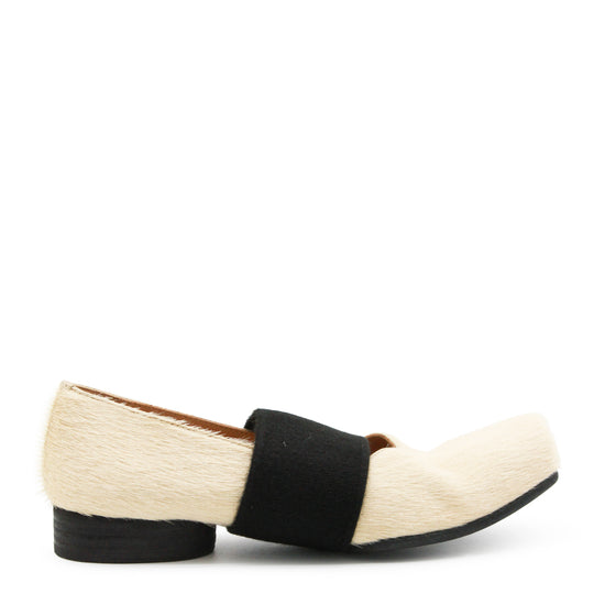 Flat Shoes Light And Natural