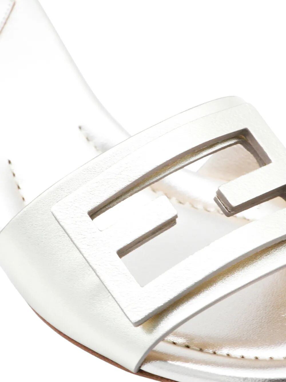 Fendi Sandali - Metallic | b2b7cde3b2259656269f463e856f73a7658027ed
