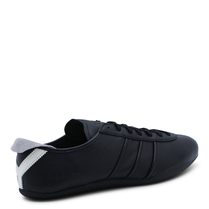 Y-3 Sneakers - BLACK/BLACK/OWHITE | f0e50ba8267e8ba0453c112b7455f539cd965468