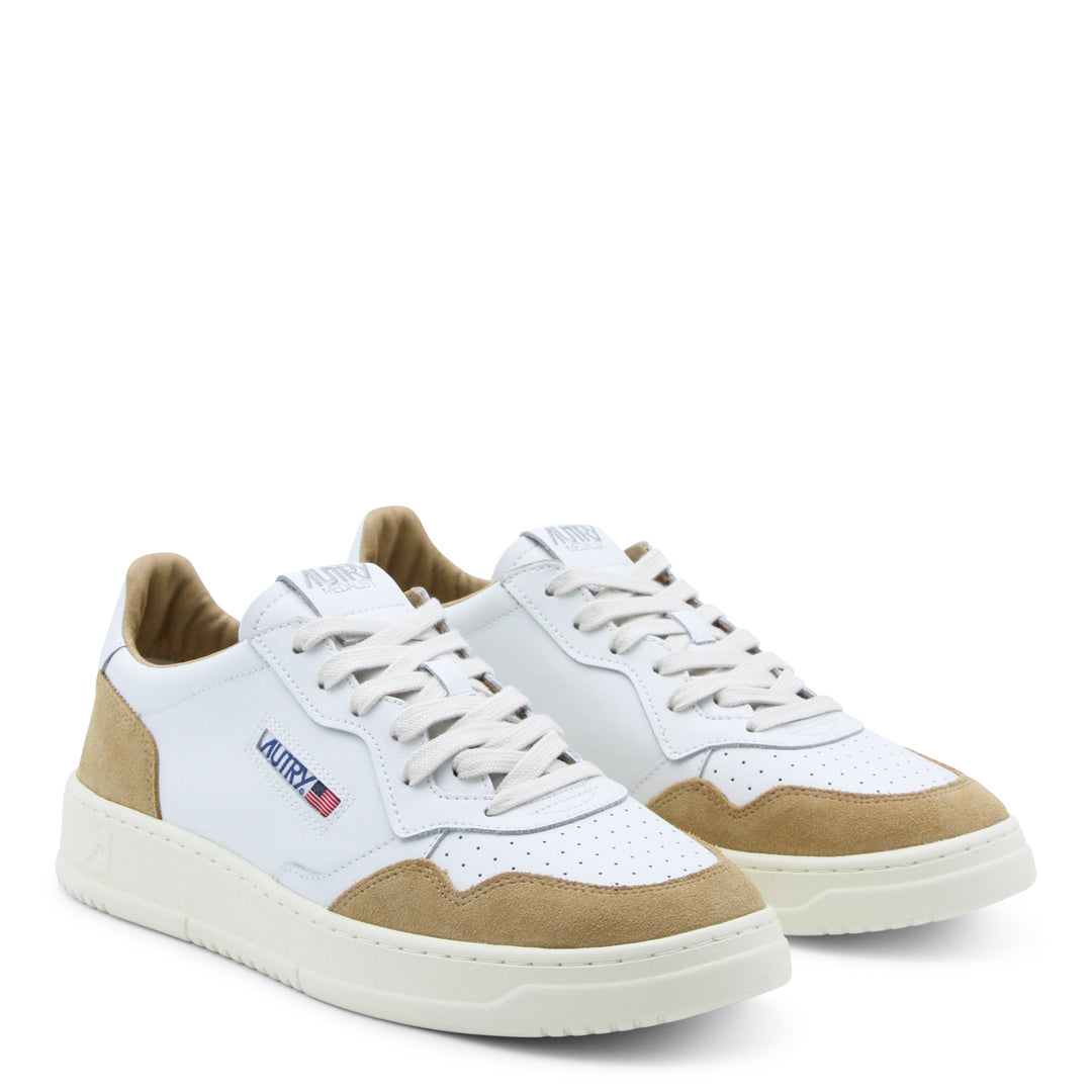 Autry Sneakers - WHT/COPPER | 341fa4b74866b58b8767d46948c2101c993a80f3