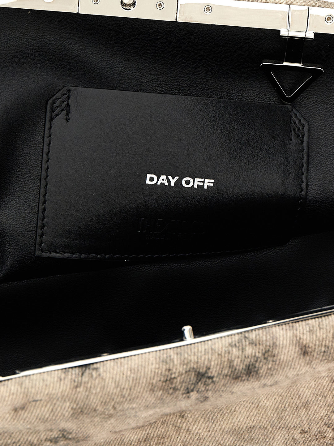 The Attico Day Off Clutch - Grigio | dd73b4c4df72547aef4af4c618f06f04805a03f3