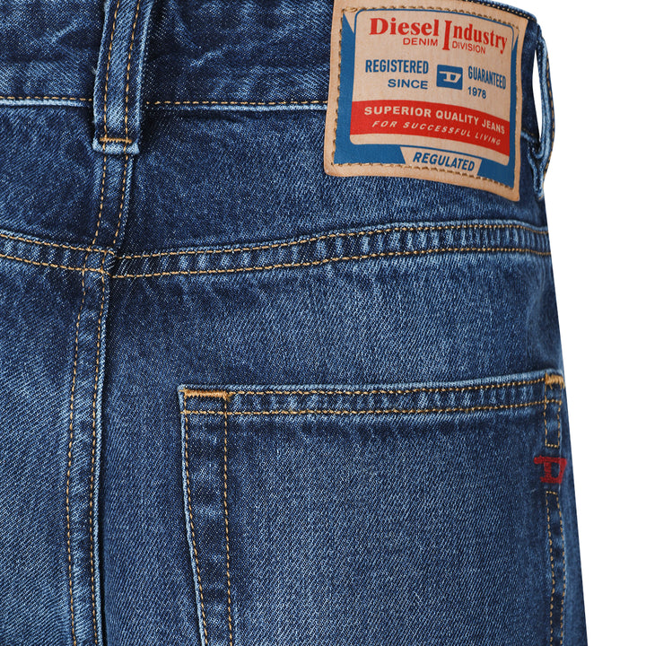 Diesel Jeans - MID BLUE | e331080447fadb7e151a3d11ce3f5ff88616b320