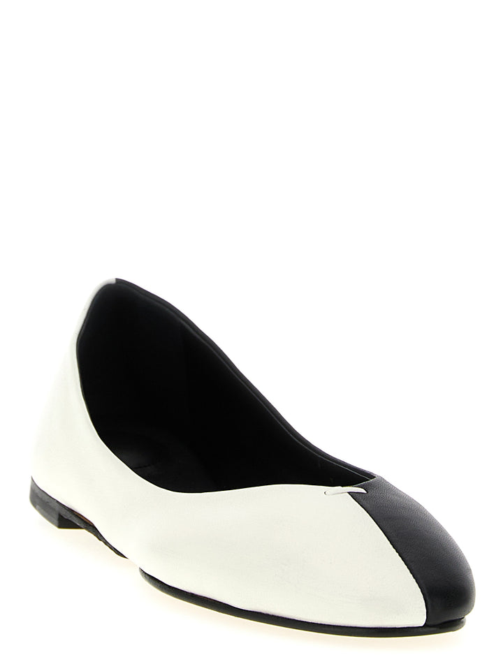Jacquemus Les Ballerines Ovalo Flat shoes - Bianco/Nero | 6ccc07c9b5531a3e9a06c407a46e6c10111486ef