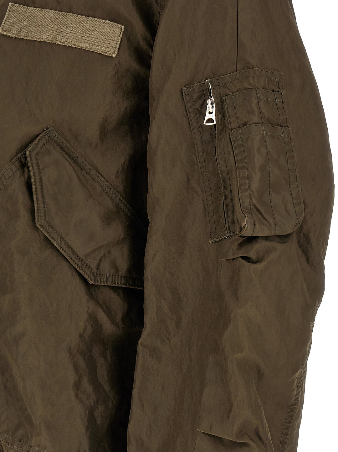 Sacai Crumpled Nylon Jacket Puffer Jackets - Verde | 76337751257988940a2716e032a6abadf9357a8e