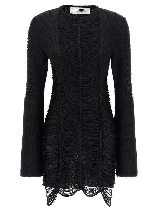 Vestido negro con flecos