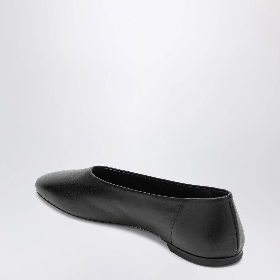 Toteme Apparel & Accessories - Nero | cd0d2f05d9e839cef31f1f96110dac3c88baa024