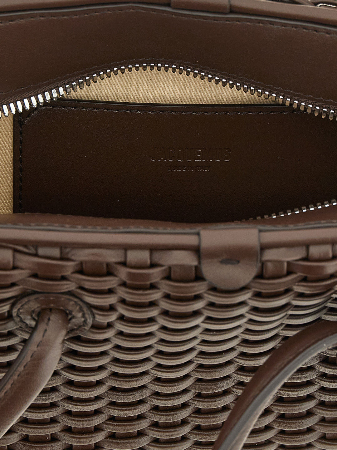 Jacquemus Le Petit Turismo Borse a Mano - Marrone | a3ff6d87b394456a5bc22e4fc70c24a0fc687909