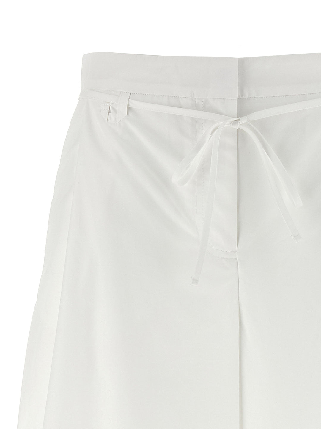 Jacquemus Le Short Marin Bermuda e Short - Bianco | f3029de8485f998ffea21db7f021455e3108ea5e