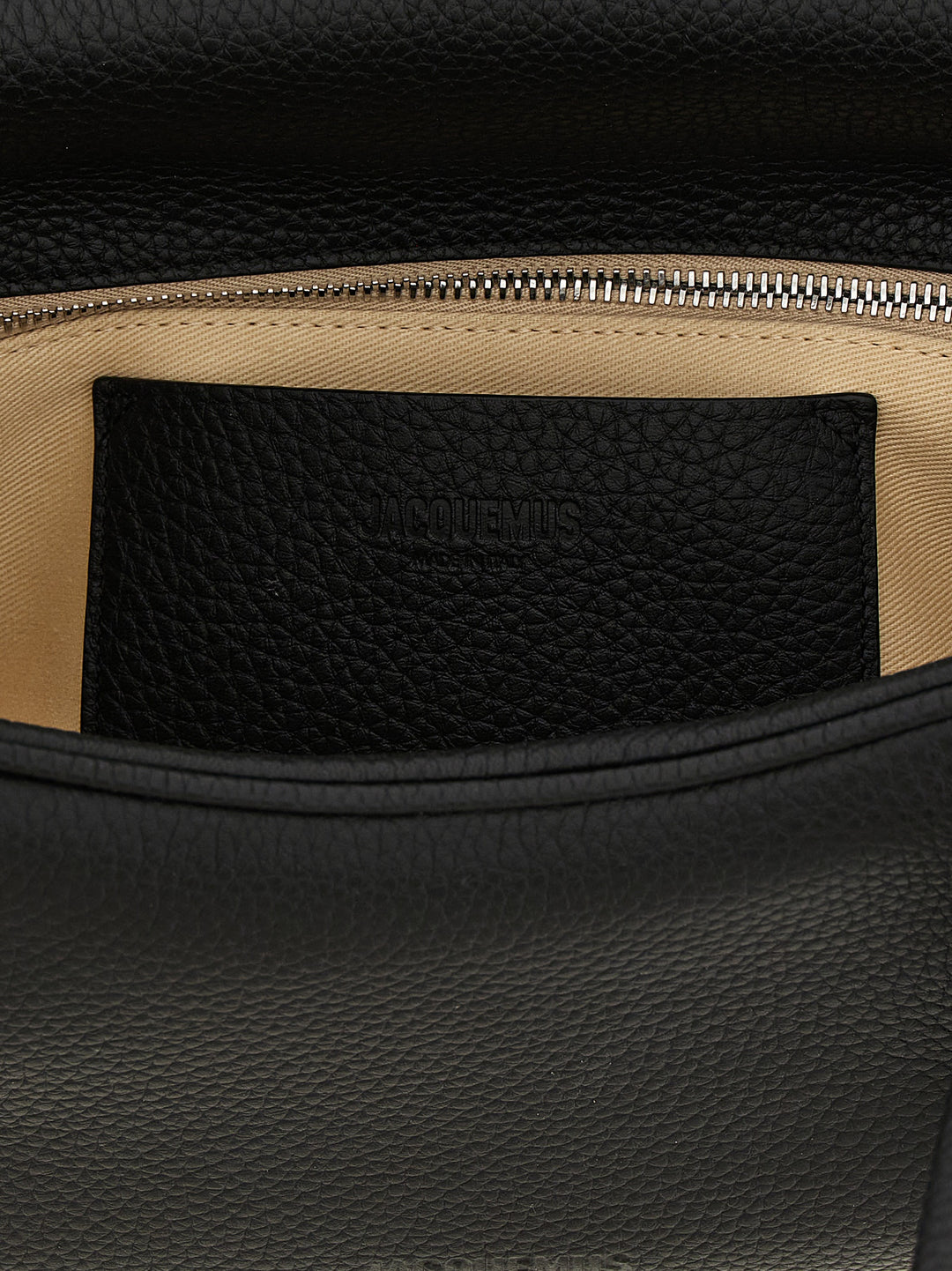 Jacquemus Le Turismo Long Borse a Mano - Nero | fb3db3bc774c8bd7eae824feb38f6c312a4b2118