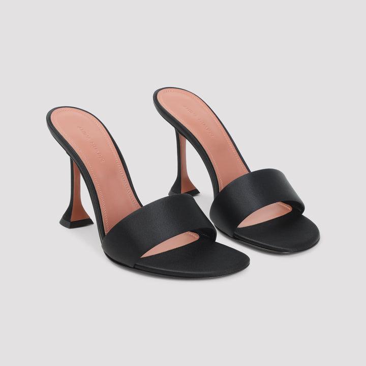Amina Muaddi Decollete - Nero | d0d8d4ada4ff8718eb2fc605ba6e4df7257db150