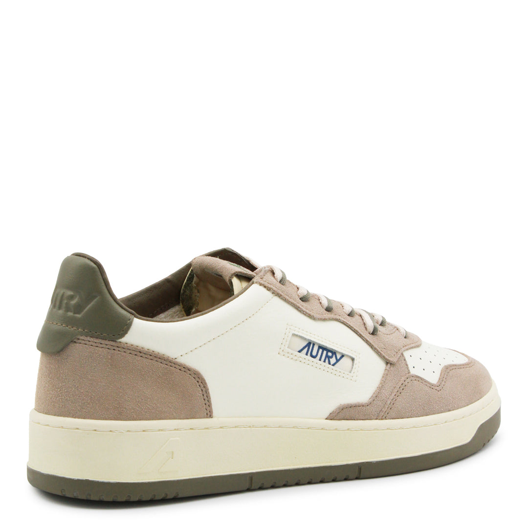 Autry Sneakers - WHITE/LICORICE | 16d1bba24016efd73c7a30d7cb828777de35ec3a