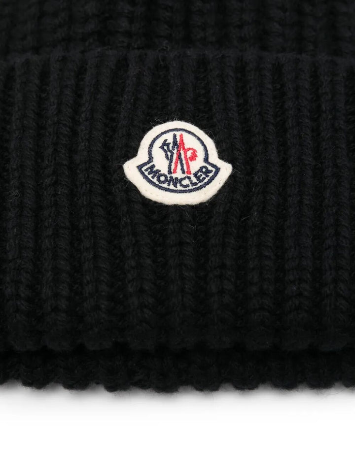 Moncler Cappelli - Nero | fdb500442c323164080e270569c8c1a14122b536