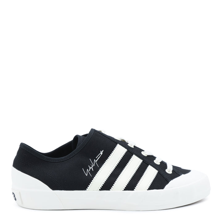 Y-3 Sneakers - BLACK | cd1a33fbb8c7628a6a84648b92a77a5f97c91b6c