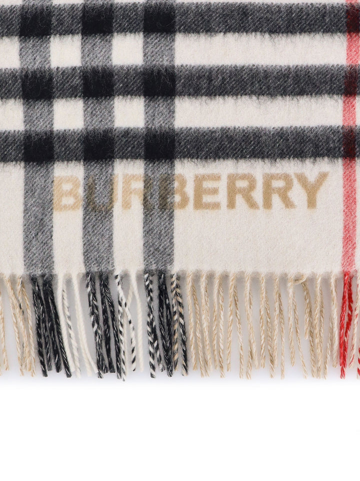 Burberry Scarfs - Light and natural | c02e2b8ecbbc040a6085a95c943d1a863345f22b
