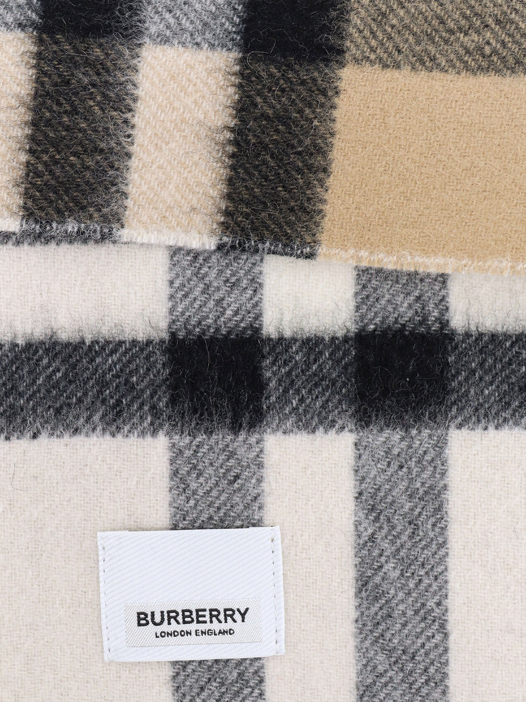Burberry Scarfs - Light and natural | 067900634c66ac1d742c09260ac950832daae184