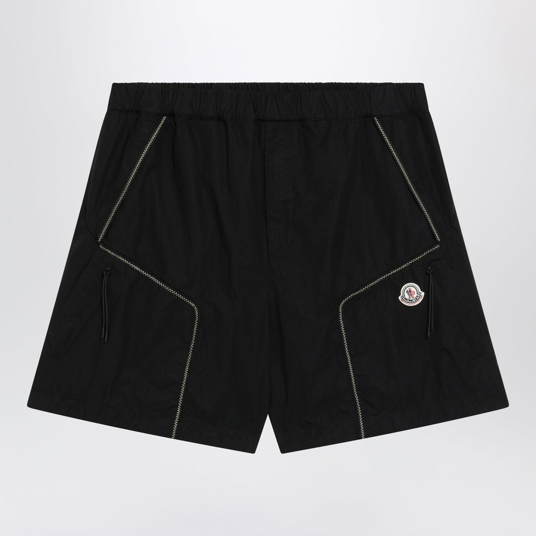 Moncler Shorts - Nero | 8f527e88c489817d7d5d81fd77f10c54e049280c