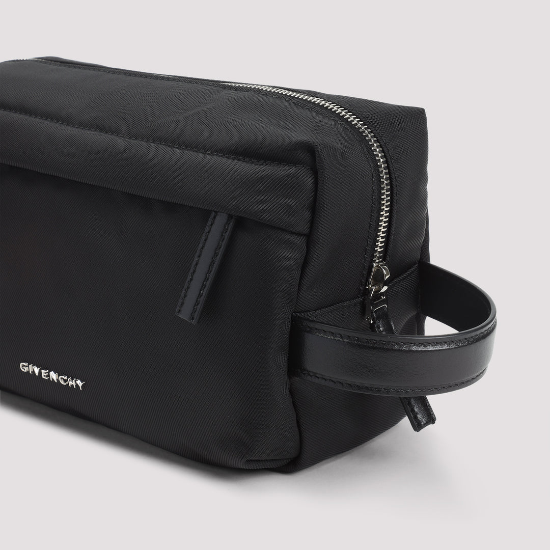 Givenchy Wash bags - Nero | 93f47c2c247297f8f758ba4633f48f5752067bbe