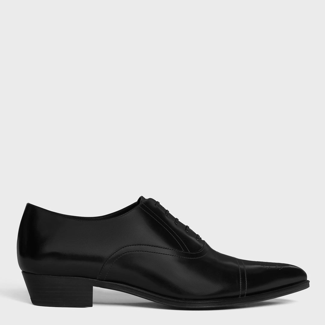 Celine Apparel & Accessories - Nero | 4e276ad9c726e1baced95a1b72add0e86d88037b