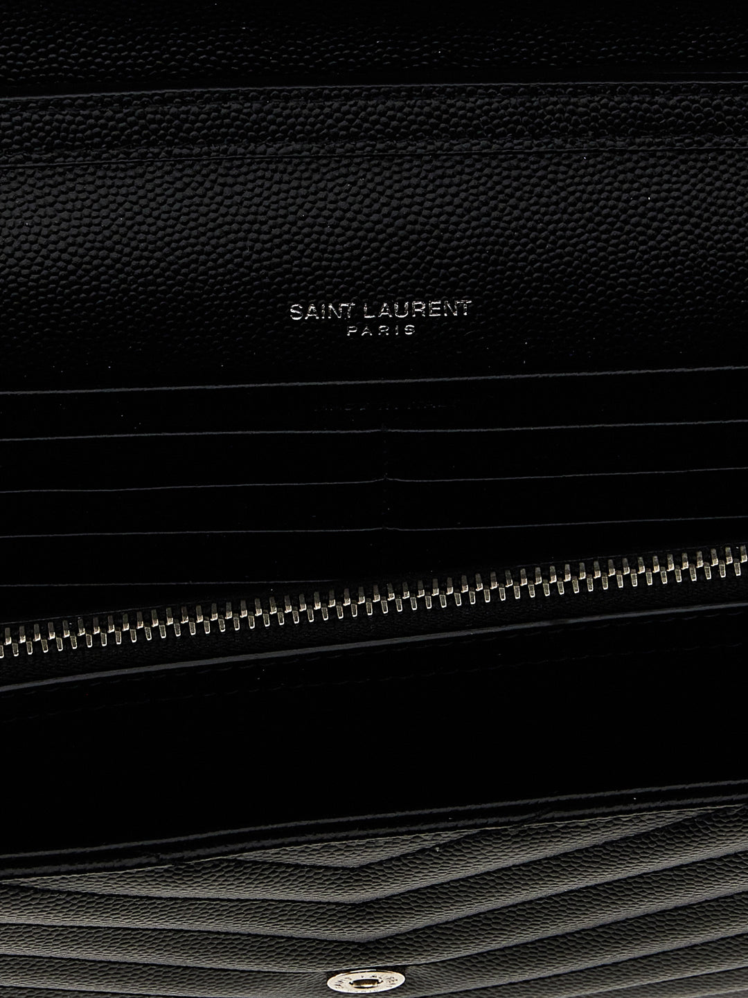 Saint Laurent Cassandre Clutch - Nero | f3009bc11b64bff60b35ac7d7622b1cf85918699
