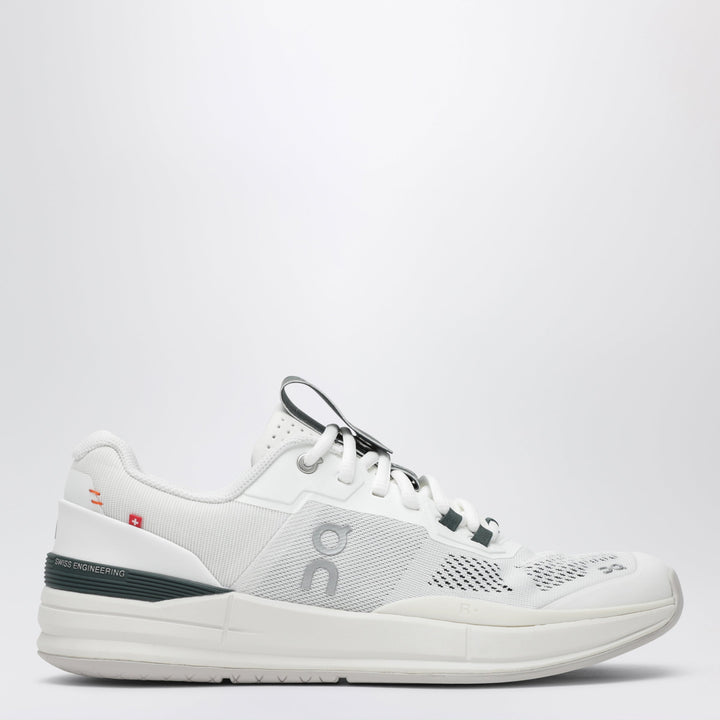 On Apparel & Accessories - Bianco | e930e960a8314962b2c6cd76fc0e3a257adef31d