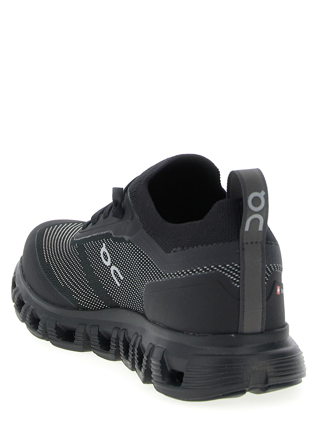 On Cloud 6 Versa Sneakers - Nero | aa7f9cd3865262d95e6d77f534b9a6c842639487