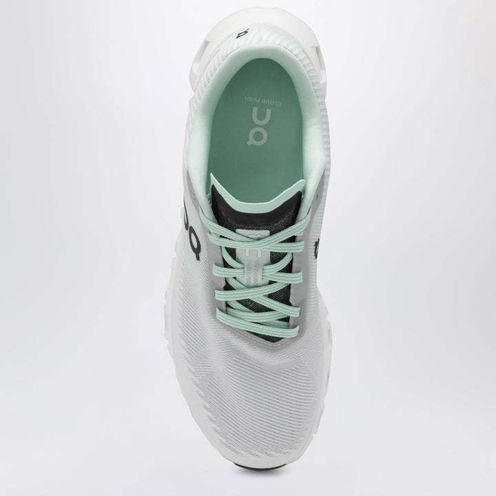 On Apparel & Accessories - Verde | f77e53219bd32780ff215ab720892e836830c880