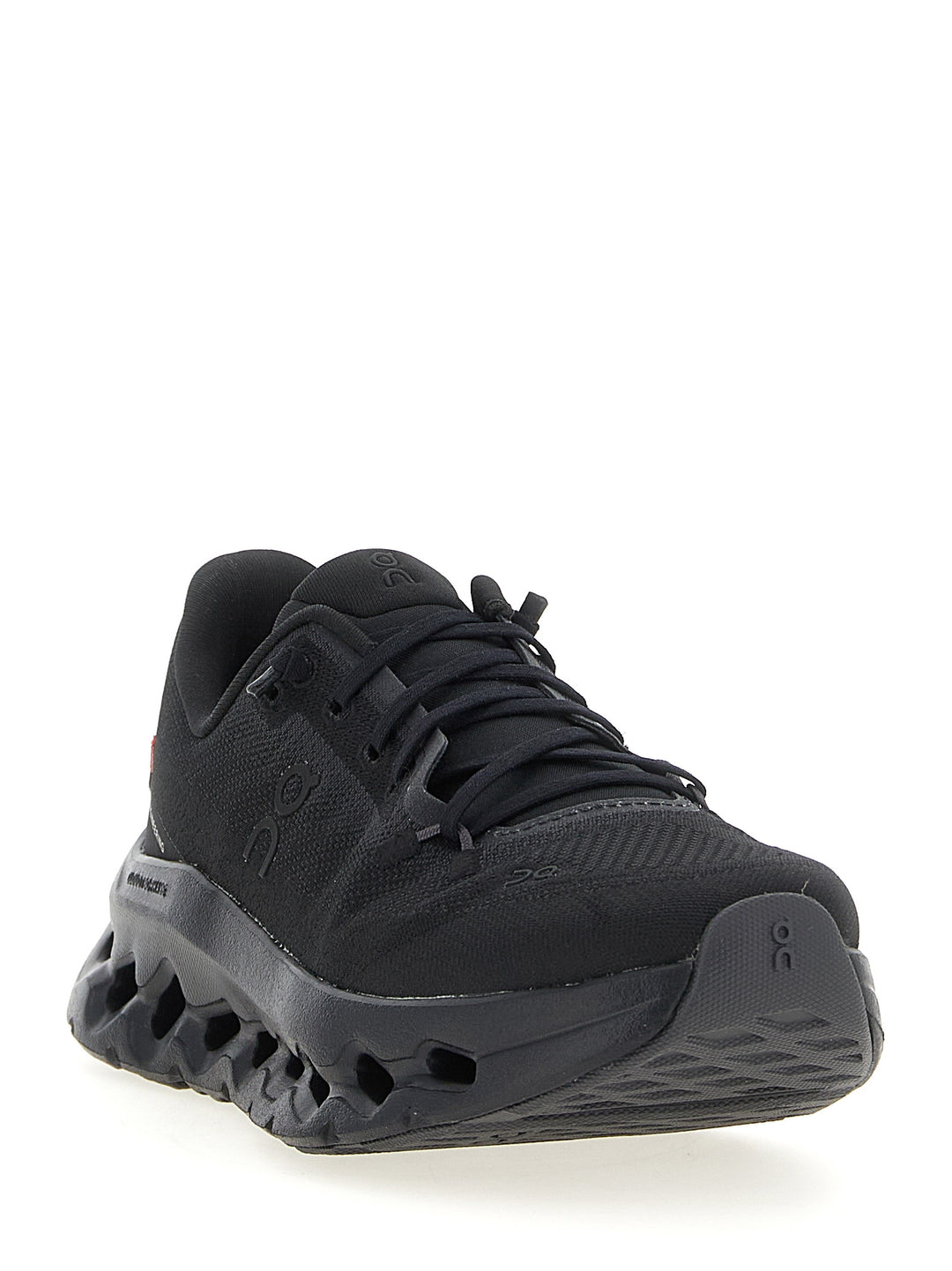 On Cloudtilt Sneakers - Nero | 14219e1637302029fe183eb61890181462bc6908