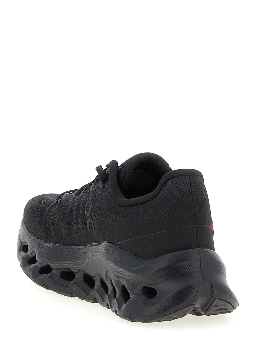 On Cloudtilt Sneakers - Nero | dc9f9a4c957525fbe3c4283cbcf213d85aa0163e