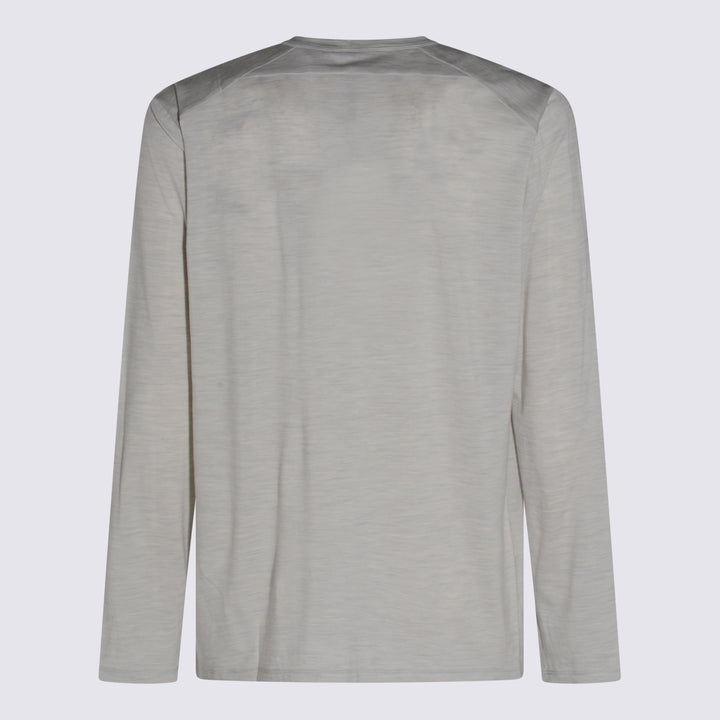 Arc*Teryx T-shirts and Polos - DARK COCOON | 0770b9f8363ce0a4d4fafeb0f3f17b5d7c737fc3