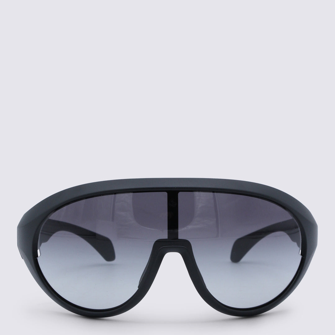 Moncler X Rick Owens Sunglasses - Nero | 8a06e6fdd5911e00a7cc152939bd2a1fa8e52b32