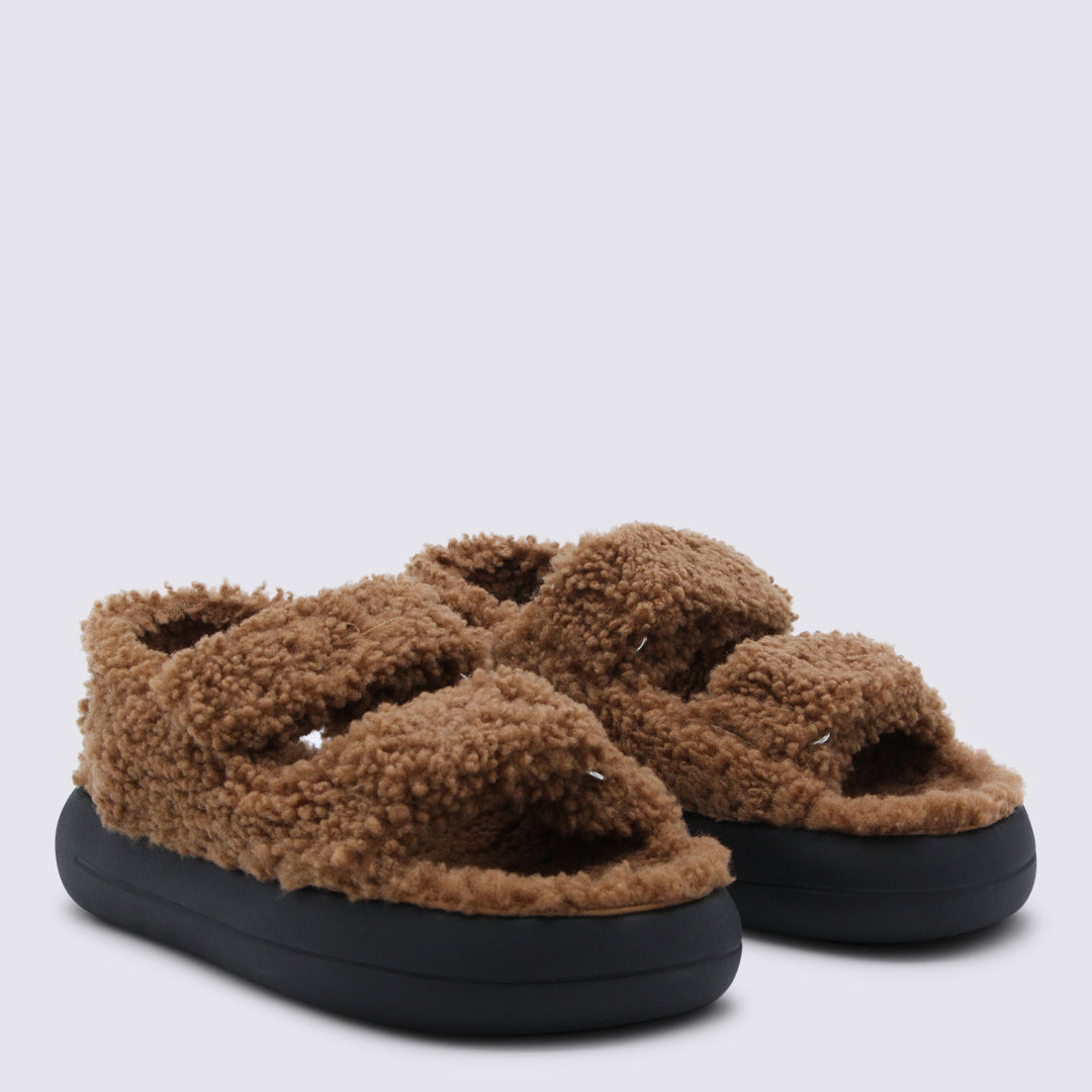 Moon Boot Sandals - Chari | 42cc9c72d013cdeb867b4bd1a793cc124dba2853