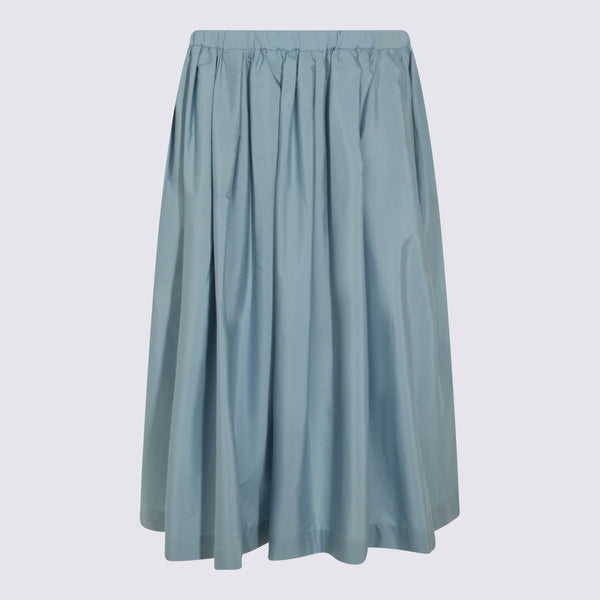 Faldas azules y verdes
