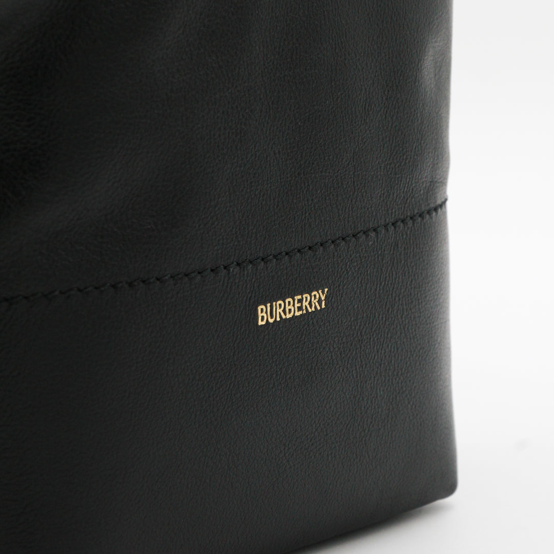 Burberry Bags - Nero | e7e6ce2c571bc5ea5c6beee46a2a487ffd1d8414