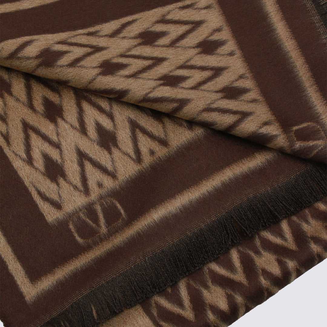 Valentino Garavani Scarfs - Marrone | 5ee787820e61cbde29211cc87c4e3b97251af2e3