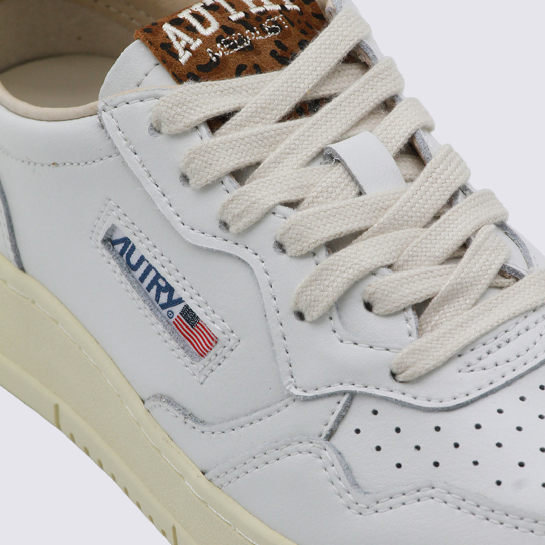 Autry Sneakers - LEA/SUECOLLEG WHT/LEO | db741c39e3b6b66aed5df9267253095ff545f940