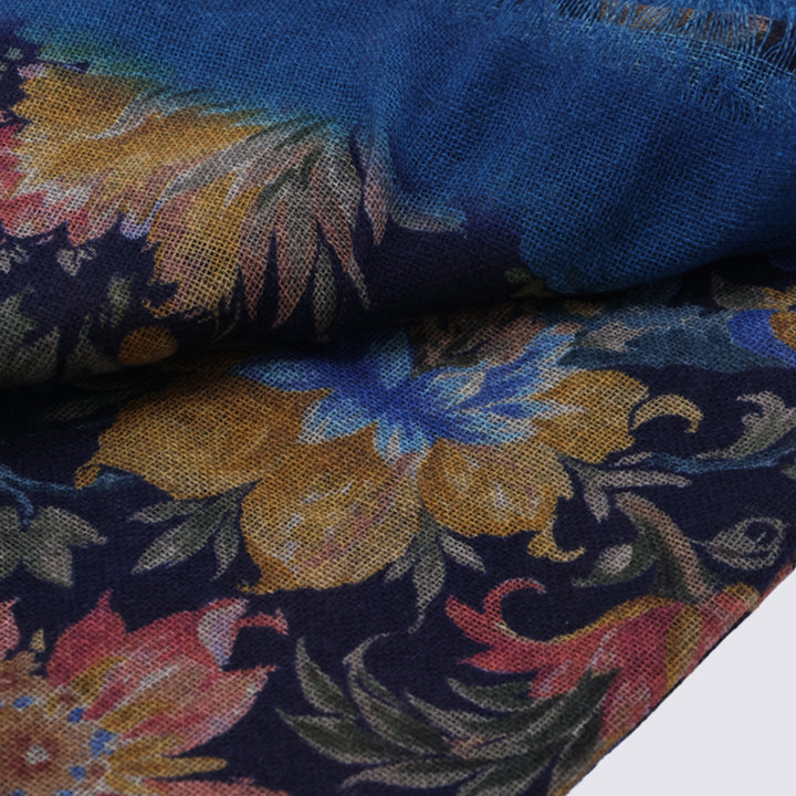 Etro Scarfs - Multi | ae939e32a79cde434294a95604293f54f9240576