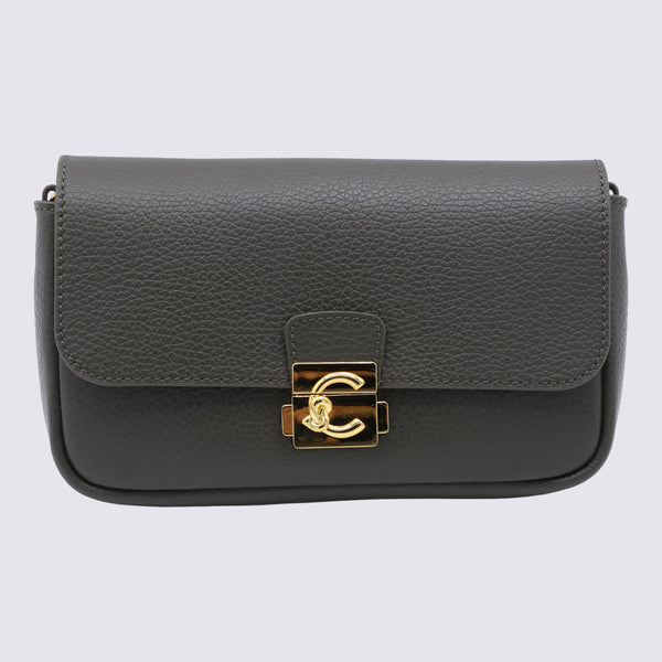 Bolsos metálicos y grises