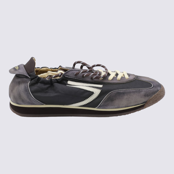 Sneakers Glove